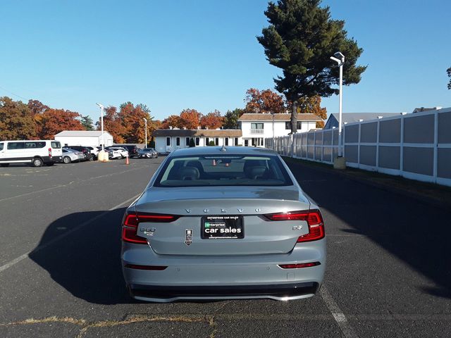 2024 Volvo S60 Core Dark Theme