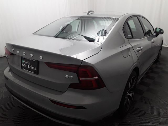 2024 Volvo S60 Core Dark Theme