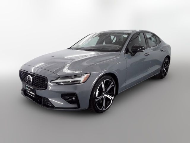 2024 Volvo S60 Core Dark Theme