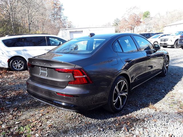 2024 Volvo S60 Core Dark Theme