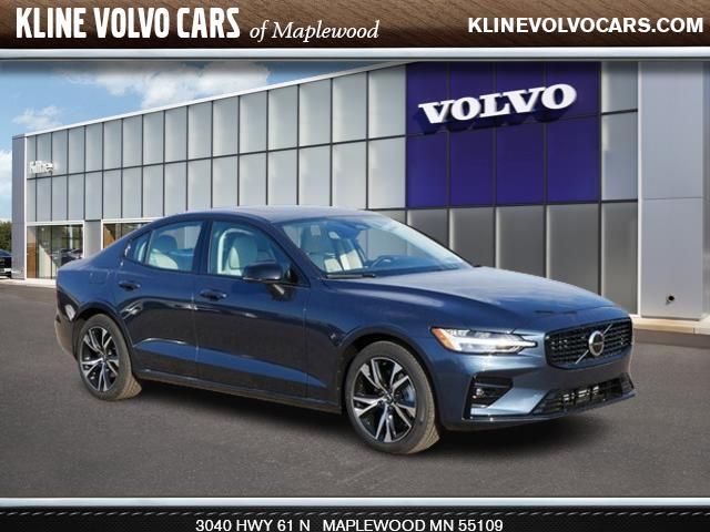 2024 Volvo S60 Core Dark Theme