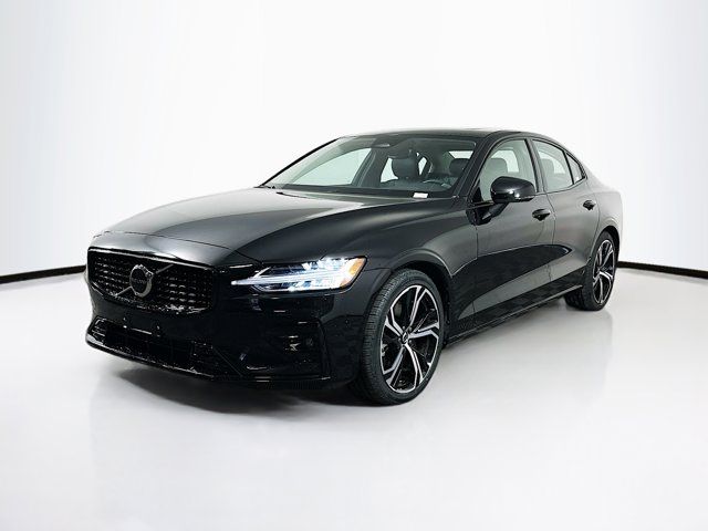 2024 Volvo S60 Core Dark Theme