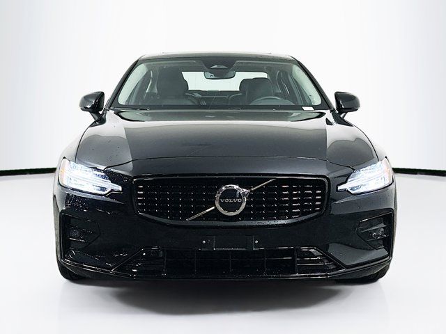 2024 Volvo S60 Core Dark Theme