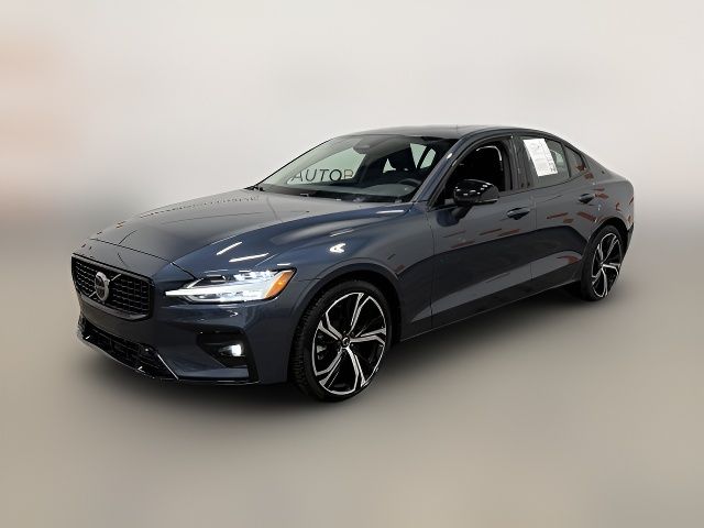 2024 Volvo S60 Core Dark Theme