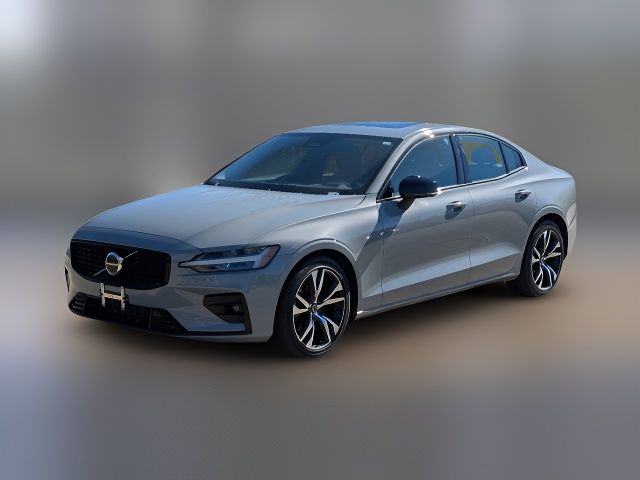 2024 Volvo S60 Core Dark Theme