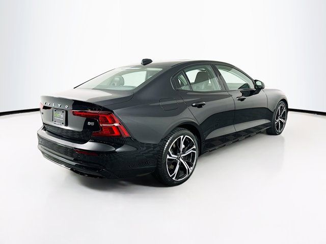 2024 Volvo S60 Core Dark Theme