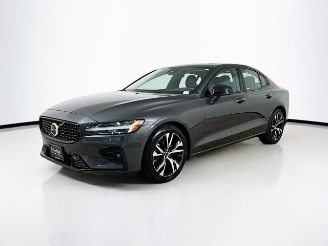 2024 Volvo S60 Core Dark Theme