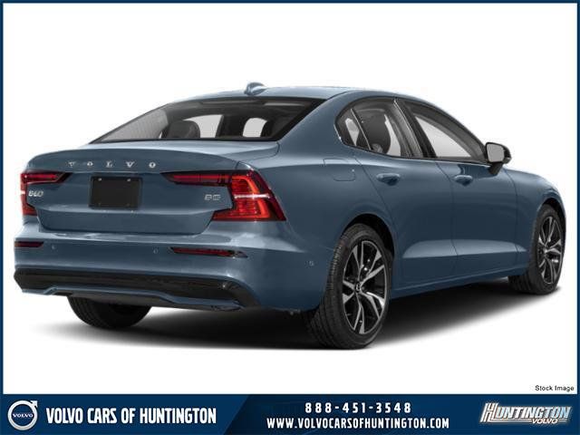 2024 Volvo S60 Core Dark Theme