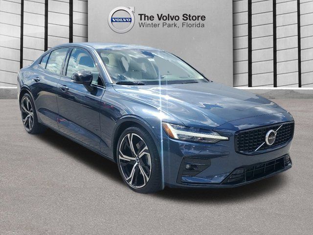 2024 Volvo S60 Core Dark Theme