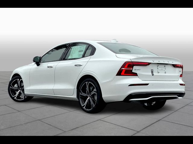 2024 Volvo S60 Core Dark Theme