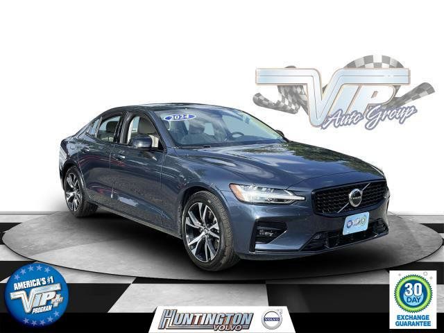 2024 Volvo S60 Core Dark Theme