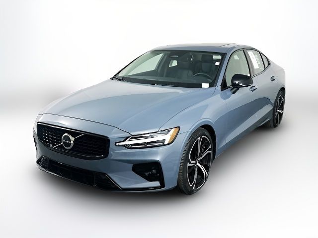 2024 Volvo S60 Core Dark Theme