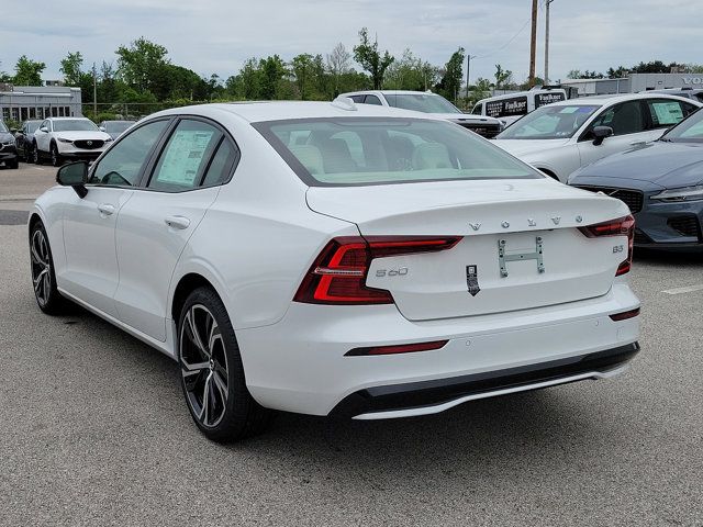 2024 Volvo S60 Core Dark Theme