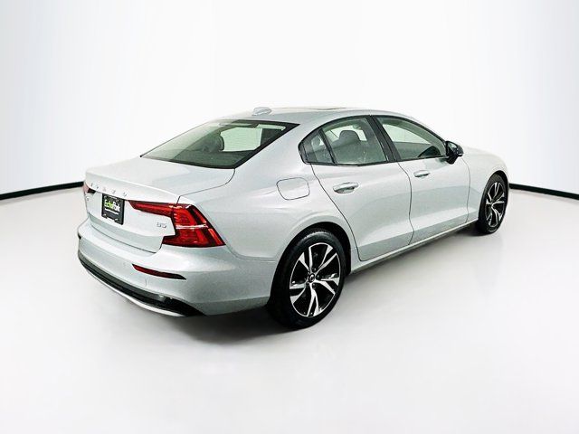 2024 Volvo S60 Core Dark Theme