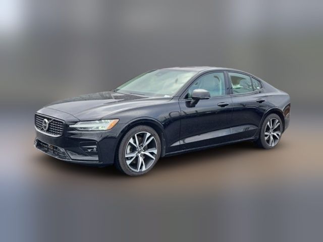 2024 Volvo S60 Core Dark Theme