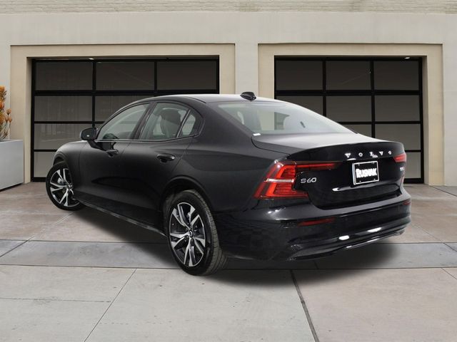 2024 Volvo S60 Core Dark Theme