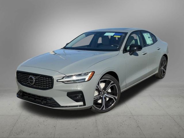 2024 Volvo S60 Core Dark Theme