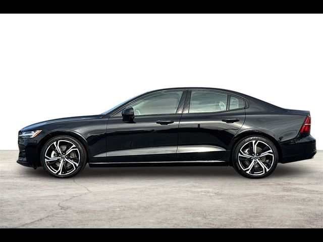 2024 Volvo S60 Core Dark Theme