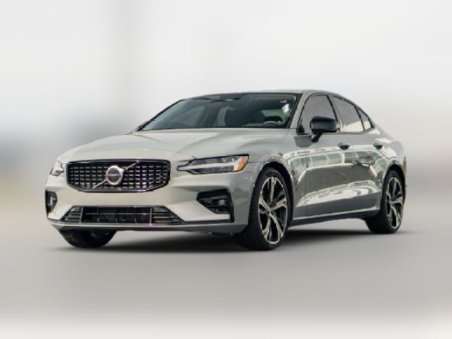 2024 Volvo S60 Core Dark Theme