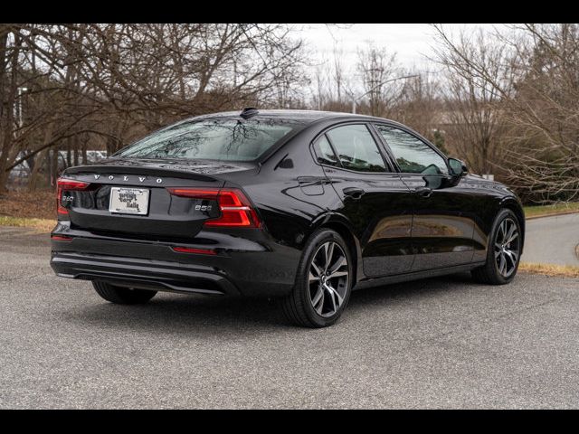 2024 Volvo S60 Core Dark Theme