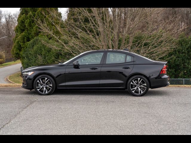 2024 Volvo S60 Core Dark Theme