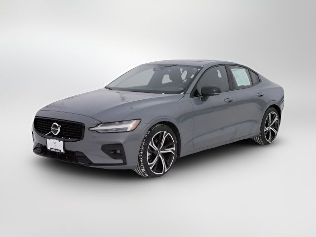 2024 Volvo S60 Core Dark Theme