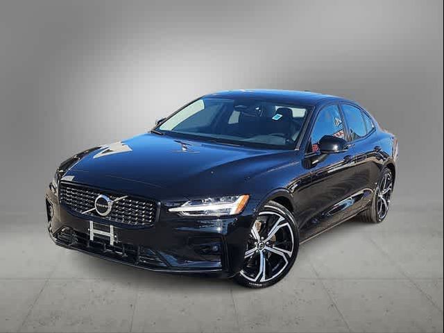 2024 Volvo S60 Core Dark Theme