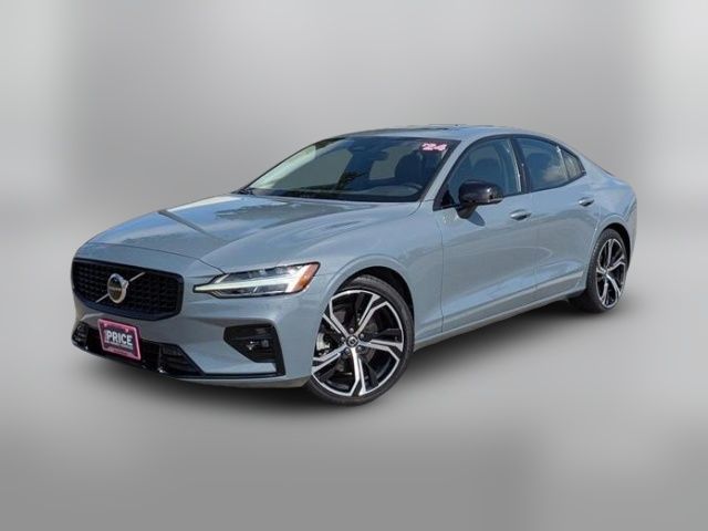 2024 Volvo S60 Core Dark Theme