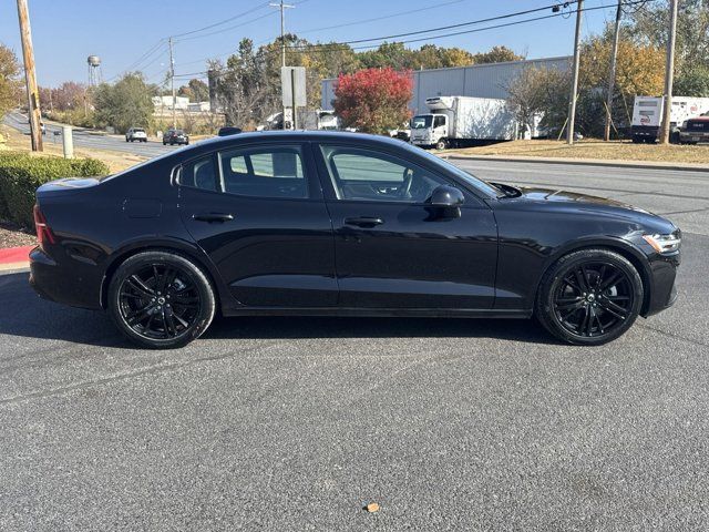 2024 Volvo S60 Plus Black Edition