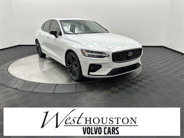 2024 Volvo S60 Plus Black Edition