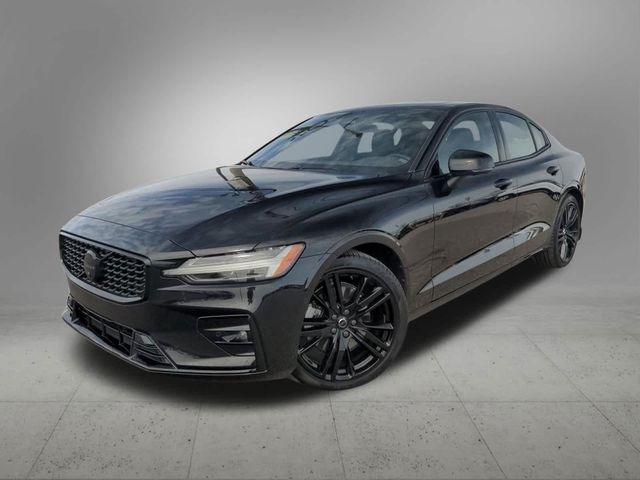 2024 Volvo S60 Plus Black Edition