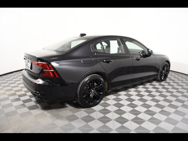 2024 Volvo S60 Plus Black Edition