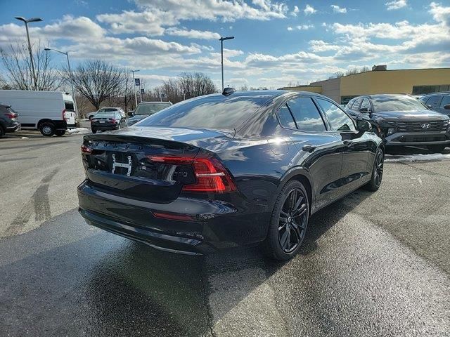 2024 Volvo S60 Plus Black Edition