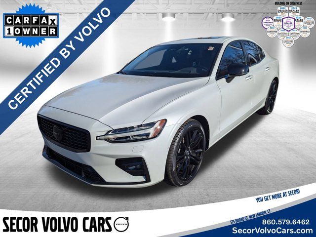 2024 Volvo S60 Plus Black Edition