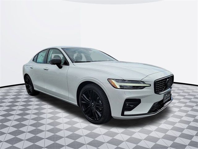 2024 Volvo S60 Plus Black Edition