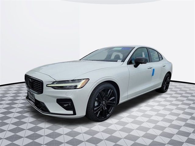 2024 Volvo S60 Plus Black Edition