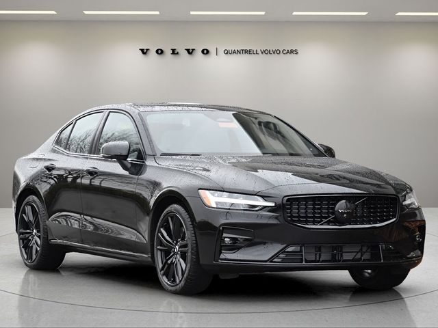 2024 Volvo S60 Plus Black Edition