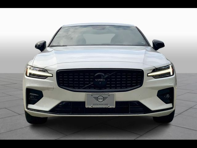 2024 Volvo S60 Plus Black Edition