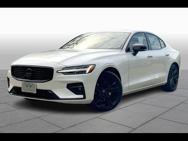 2024 Volvo S60 Plus Black Edition