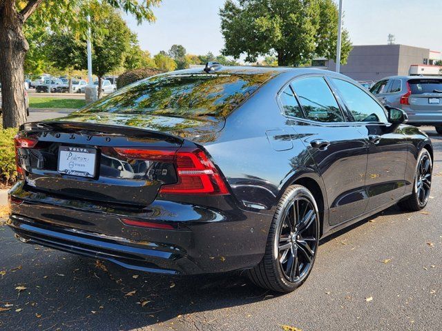 2024 Volvo S60 Plus Black Edition