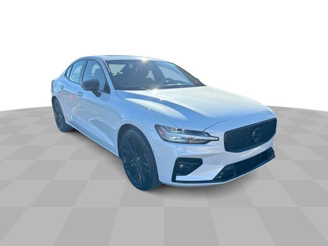 2024 Volvo S60 Plus Black Edition