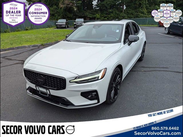 2024 Volvo S60 Plus Black Edition