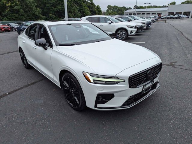 2024 Volvo S60 Plus Black Edition