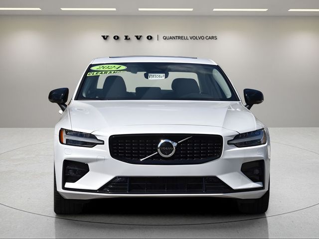 2024 Volvo S60 Plus Dark Theme