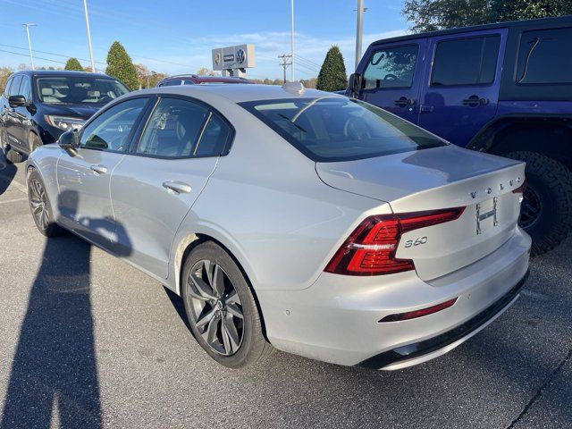 2024 Volvo S60 Plus Dark Theme