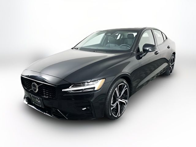 2024 Volvo S60 Plus Dark Theme