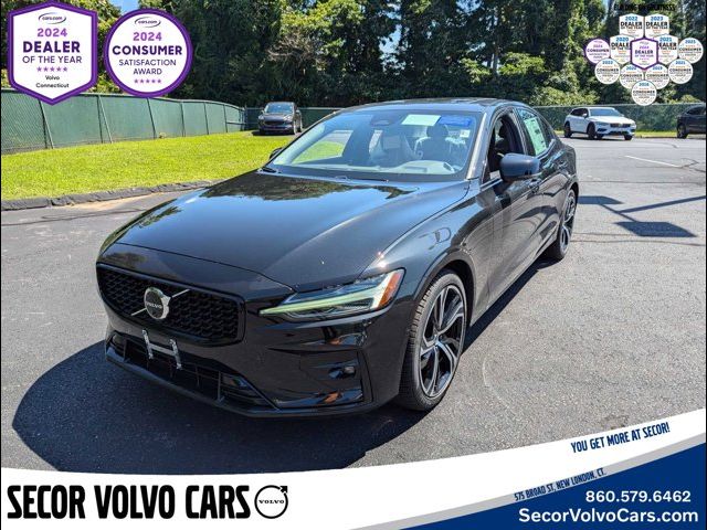 2024 Volvo S60 Plus Dark Theme