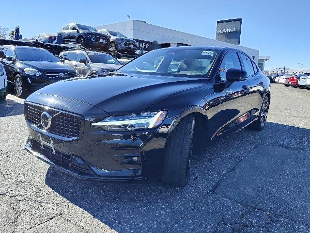 2024 Volvo S60 Plus Dark Theme