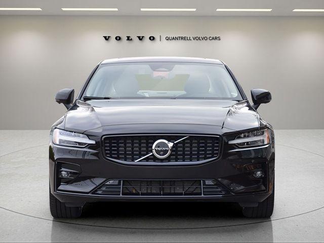 2024 Volvo S60 Plus Dark Theme