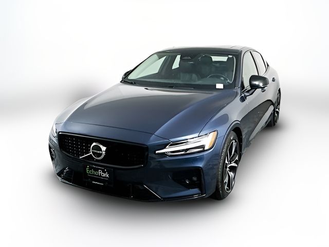 2024 Volvo S60 Plus Dark Theme
